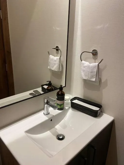 Moderna Suite Sector La Carolina Quito